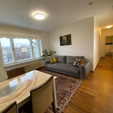 Mini Penthhouse-cozy Luxury In Old Town דירה טאלין