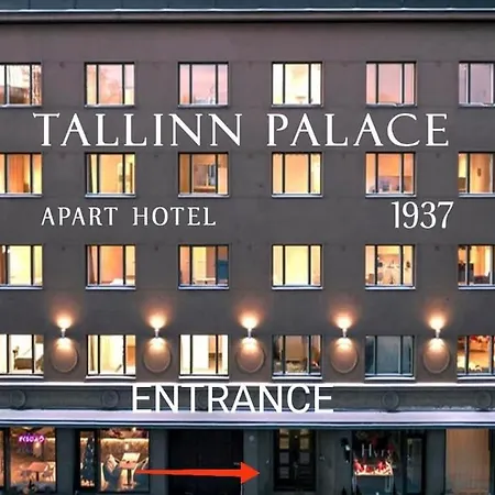 Daire Mini Penthhouse-cozy Luxury In Old Town