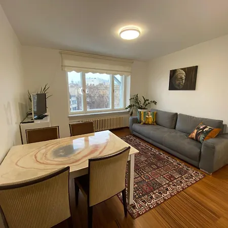 Mini Penthhouse-cozy Luxury In Old Town